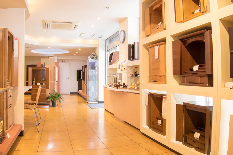 岸佛光堂New Style仏壇店内観